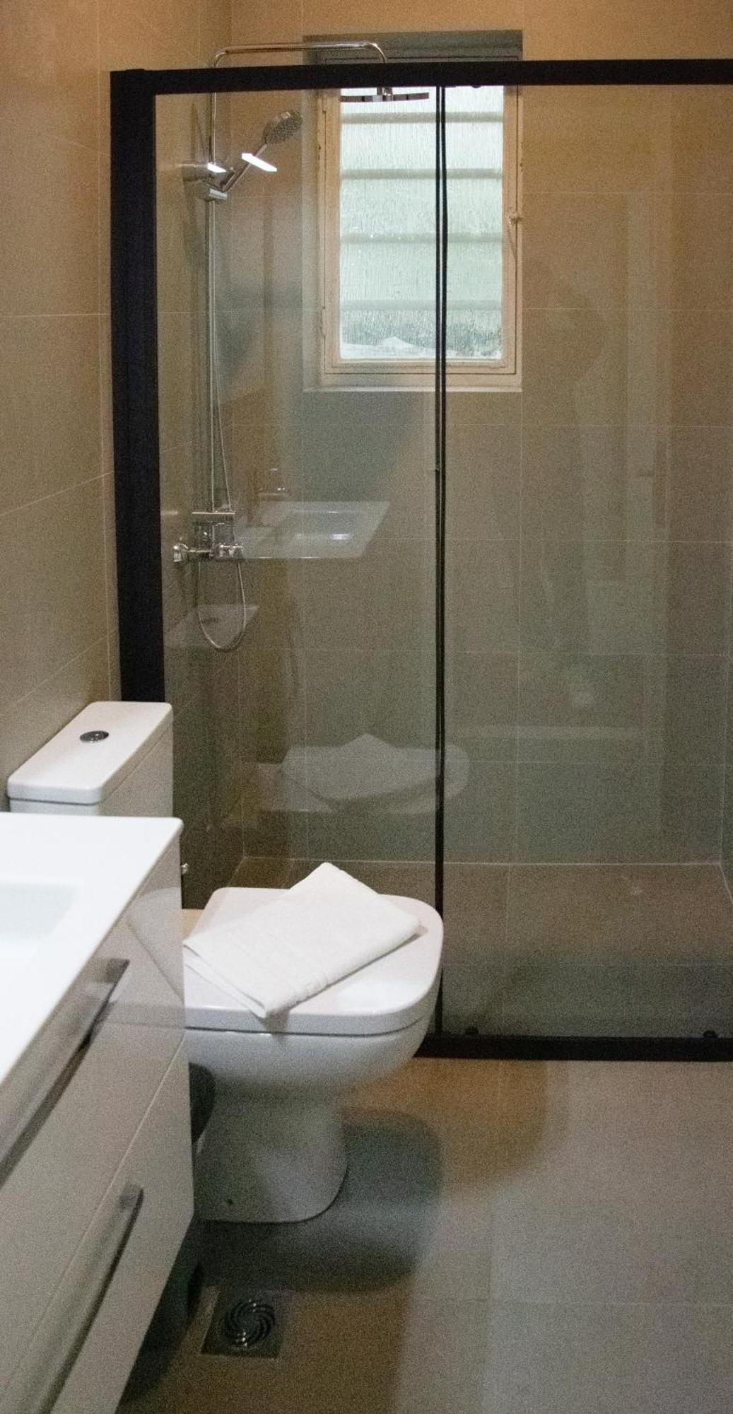 Apartment Spacious Modern In Pagkrati *